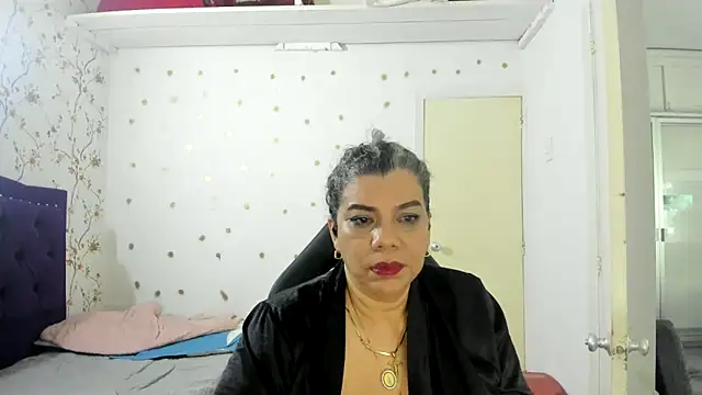 vikyadams Live XXX-chat