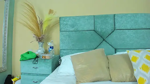 Chat XXX ao vivo de MahlaKhalifa