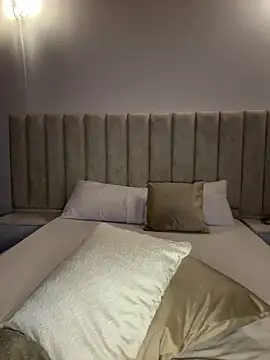 แชท XXX สดของ Mia_Roswell