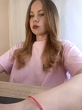 lili_lilu2's Live XXX Chat