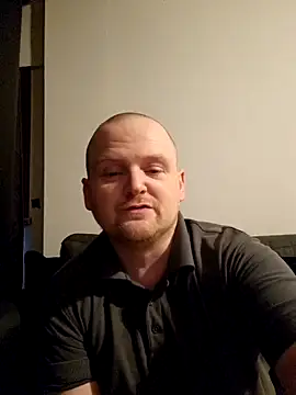 P4YNE – Kamerová šou