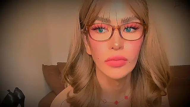 GiftedGirl4u: вебкам-шоу