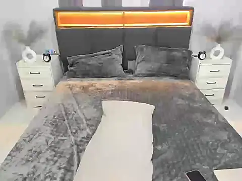 EllaCalifa live XXX chat