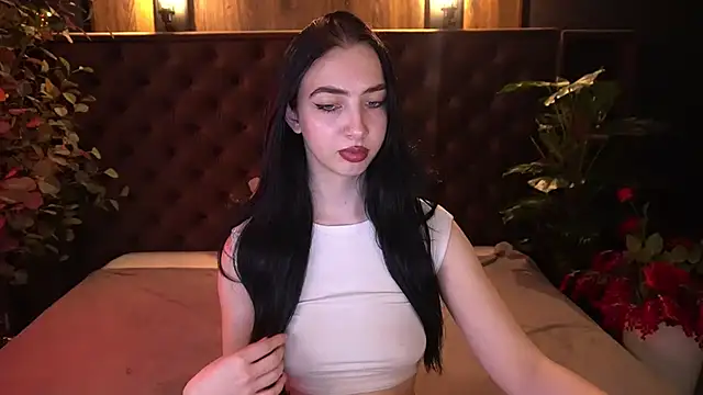 WildKittenX_ live XXX chat