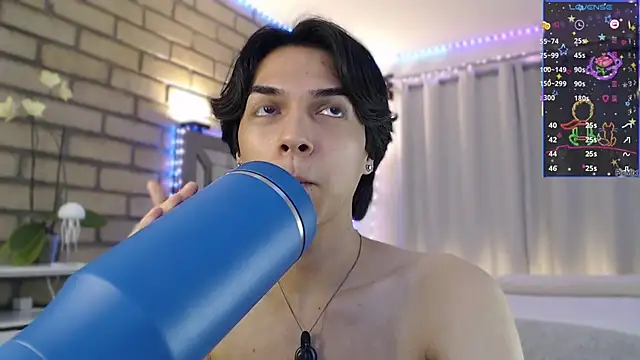 Webkamerová show biel_biel