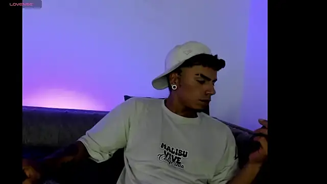 Thiago_teenboy66 webcam show