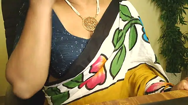 Show Webcam de Mallu_Neelaanjanam