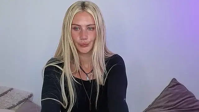 Elsa_24's Live XXX Chat