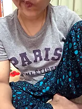 Suvosri Live XXX-chat