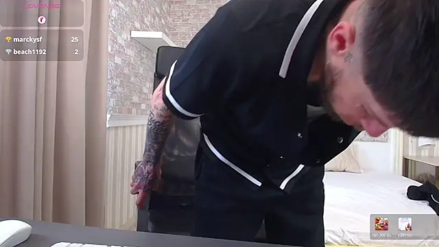 Chat XXX ao vivo de JonahShaw