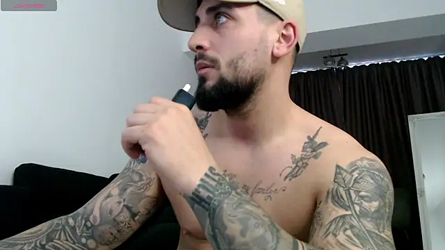 _DylanGreen Pertunjukan Webcam