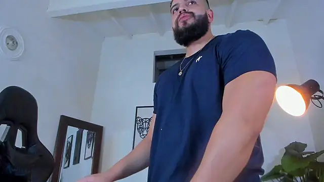 Živý XXX chat Justin_kingX7