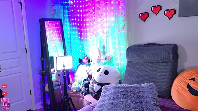 Chat XXX ao vivo de Angel-Lewd-Cake