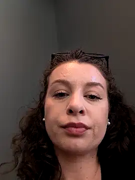 IreneBlue_'s Live XXX Chat