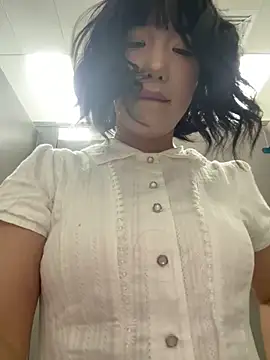 lucy2027のウェブカメラショー