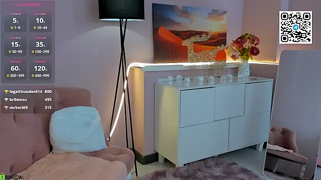 Chat XXX en directo de CherryLexi_