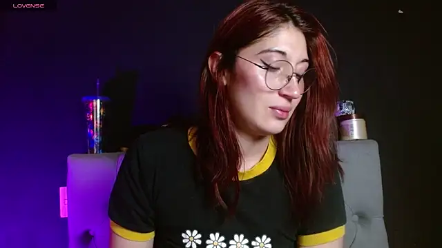 XXX chat uživo modela Red-moon1