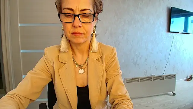 Chat +18 de LioraWeiss ao vivo