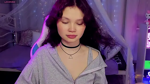 Онлайн чат XXX EmilyChaves