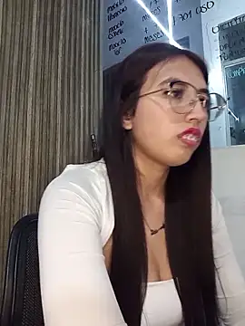 Valk_submissive: онлайн-секс-чат