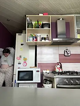 Jadellina: онлайн-секс-чат