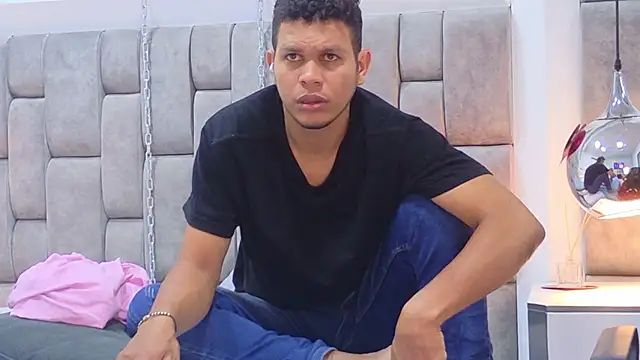 Show de webcam de NohaBrooks