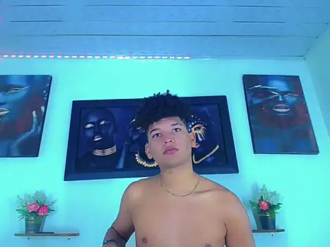 Sebastian_-D Adlı Modelin Canlı XXX Sohbeti