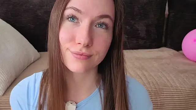 Kira_mindnes Chat XXX in diretta