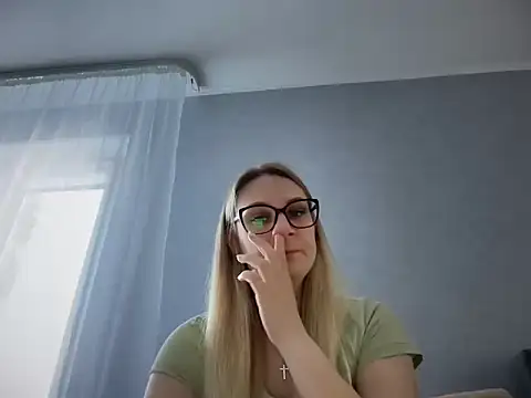 NikexPretty: онлайн-секс-чат