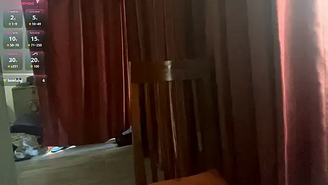 عرض كام KarrenHewins