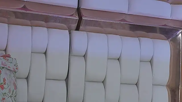 kinkylittlegirll live XXX chat