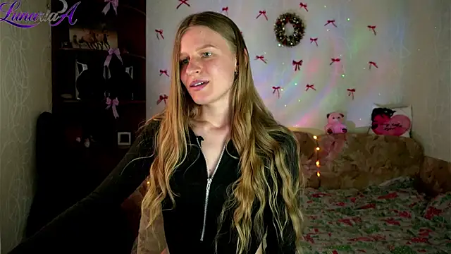 Lunariaa: онлайн-секс-чат