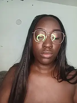 Show de KaleaEbony na webcam