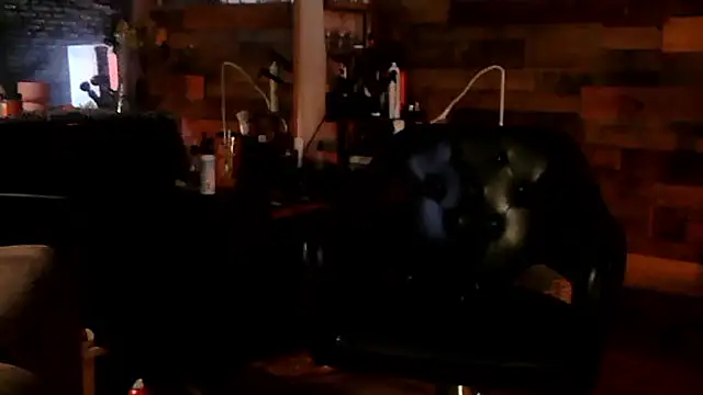 MISTERANDDEMI élő XXX-chatje