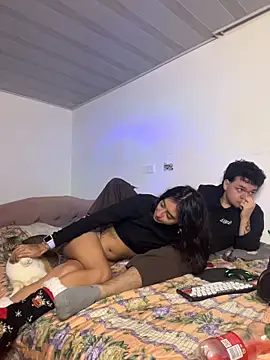 Show webcam de hotlatinocouple__