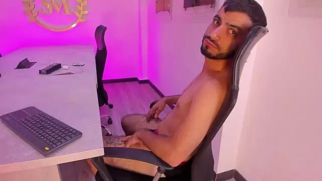 EmmanuelVossn Live XXX chat