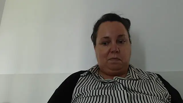 دردشة WendyRhoades الجنسية المباشرة