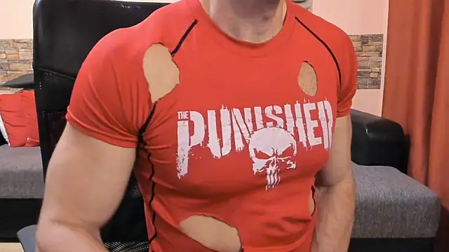 HotHunkTrainer: онлайн-секс-чат