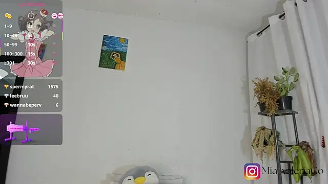 Mia-Valeria-'s Live XXX Chat