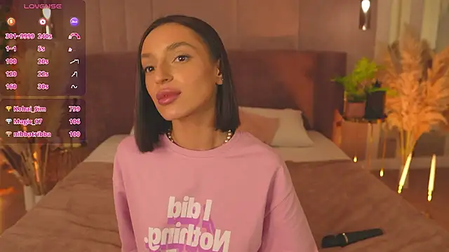 AdoraCortes Adlı Modelin Canlı XXX Sohbeti