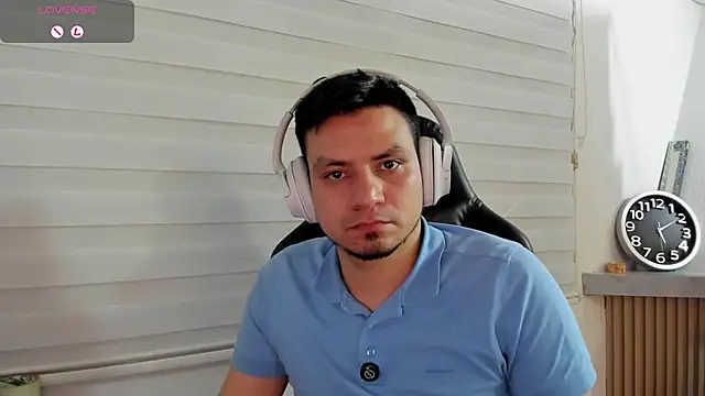 Chat +18 de Rick_Adams ao vivo