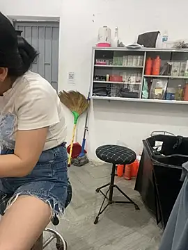 Ivy_Trix2's Live XXX Chat