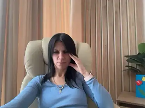 Онлайн чат XXX InjaAtHome