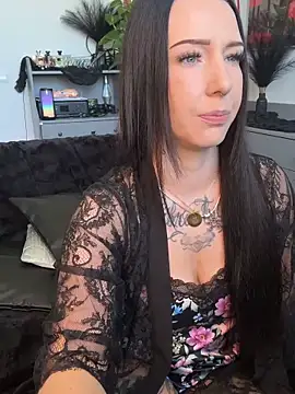 Trixie-Tainted Webcam-Show