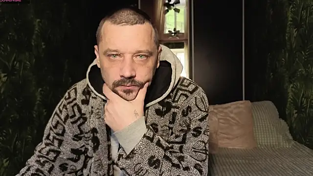 Онлайн чат XXX DanielOhCool