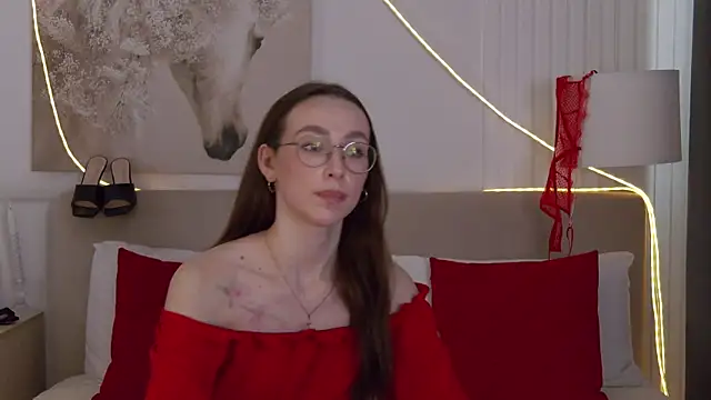 Chat +18 de Emily_Simon ao vivo