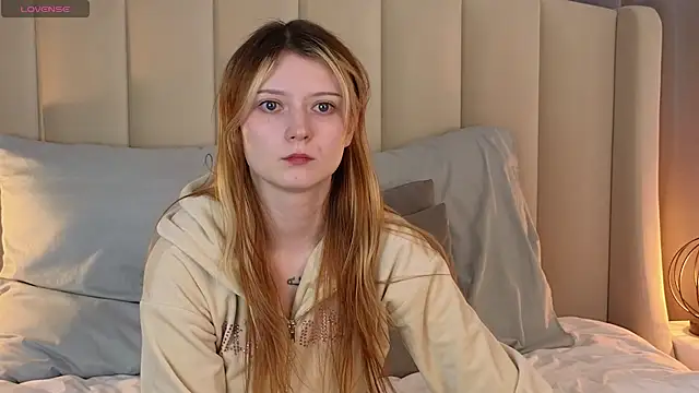 AlyssFrost Live XXX Chat