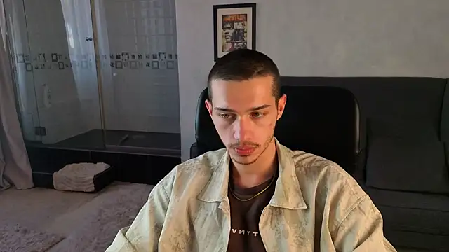 دردشة KaydenDrew الجنسية المباشرة