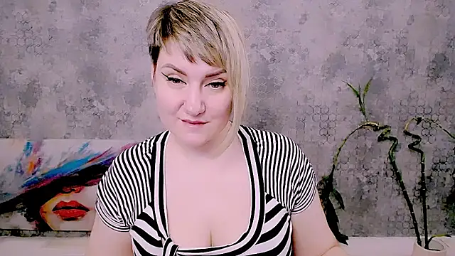 Chat XXX en directo de Djullia