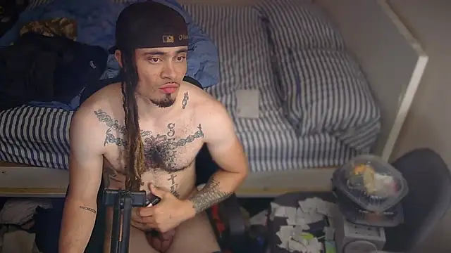 thxbxbydjxc Show Webcam